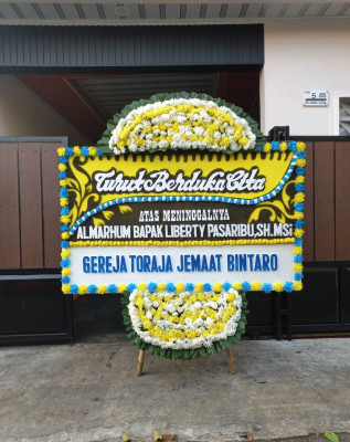 Papan Bunga Duka di Bencongan Indah